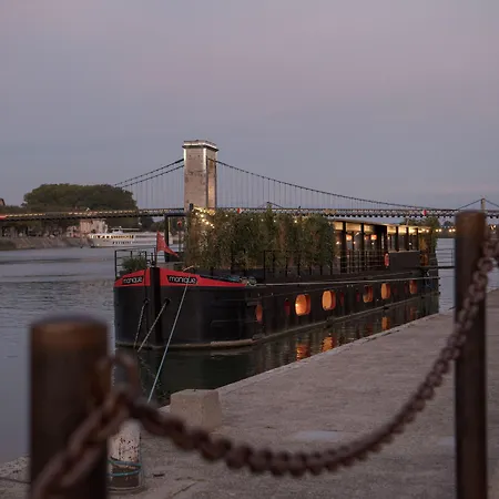 La Peniche - Bed And Bicycle - Tournon-sur-Rhone