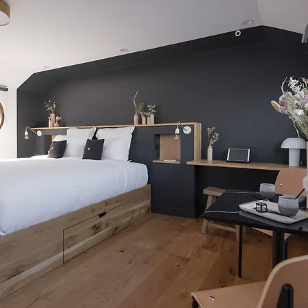 La Peniche - Bed And Bicycle - Otel Tournon-sur-Rhone
