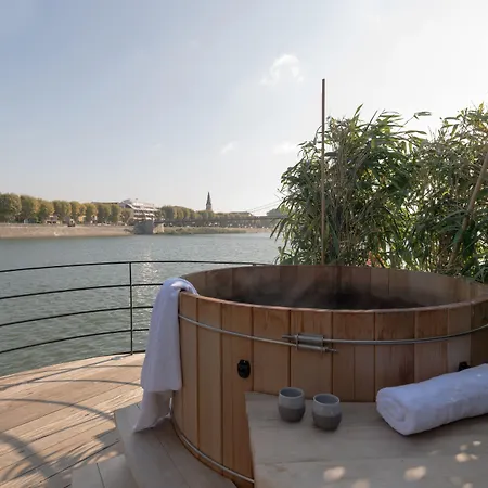 La Peniche - Bed And Bicycle - Tournon-sur-Rhone
